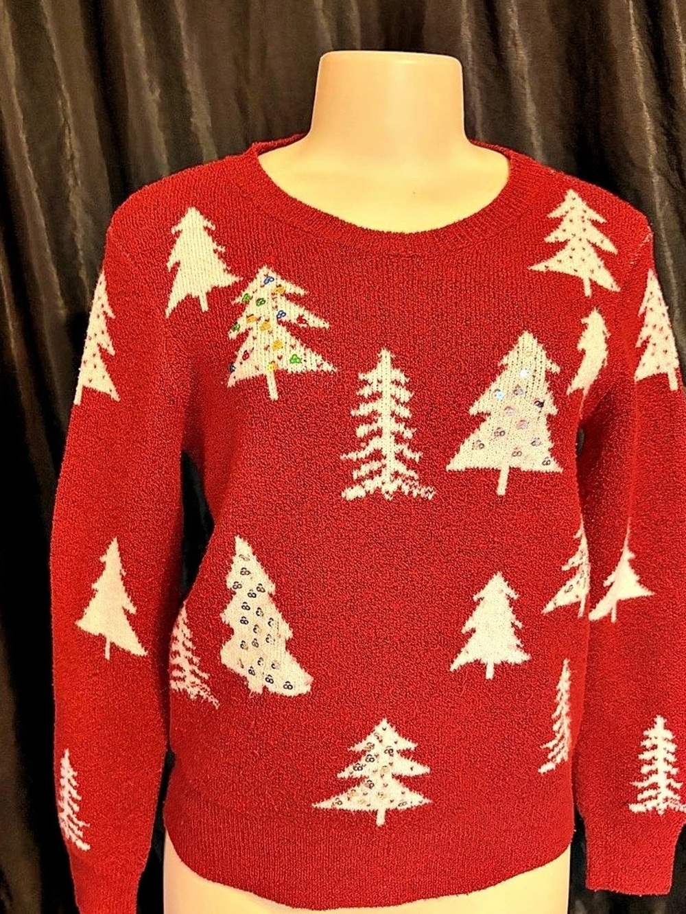 Holiday Time Christmas Tree Sweater Size Small Like New